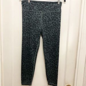 GapFit Eclipse High Rise Cheetah Print Leggings